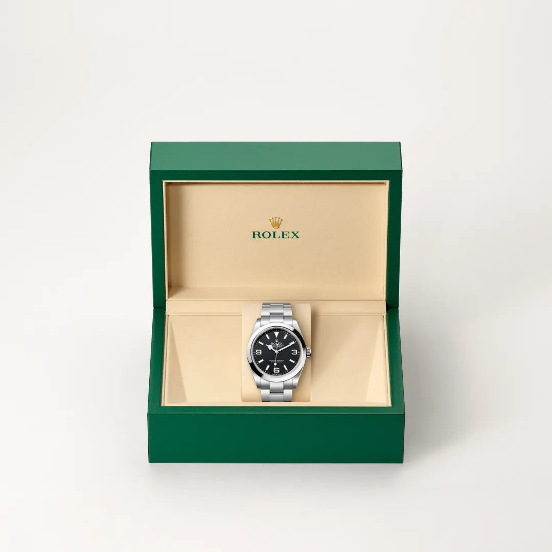 Rolex Explorer 40 in Oystersteel with a Black dial, Smooth bezel, Oyster, three-piece solid links bracelet