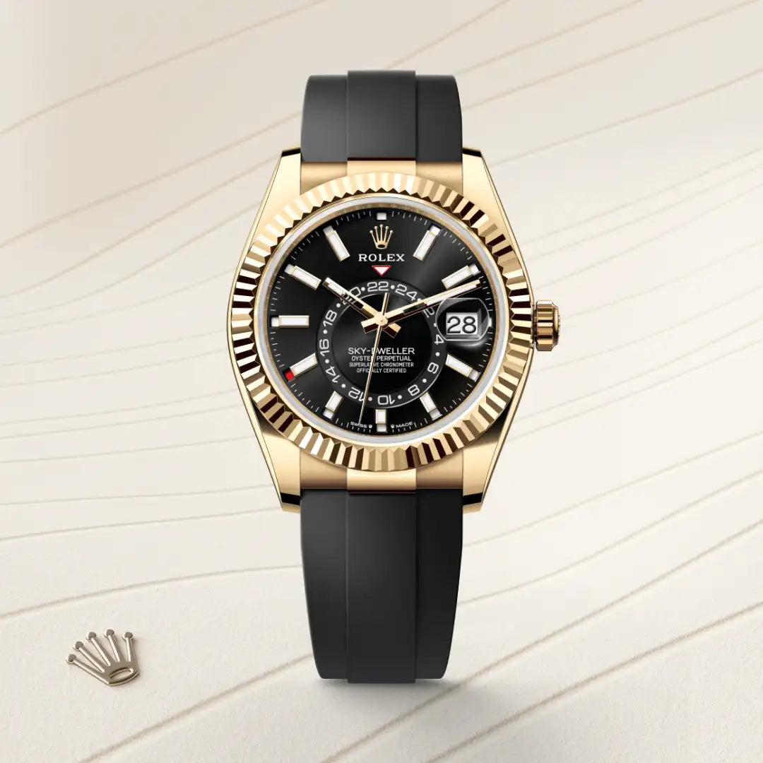 Rolex Sky-Dweller in 18 ct yellow gold with a Bright black dial, Fluted, bidirectional rotatable Rolex Ring Command bezel, Oysterflex bracelet