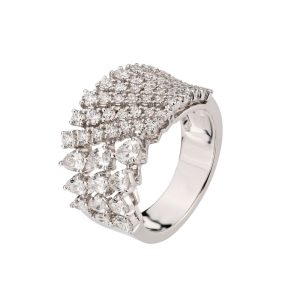 Platinum brilliant and Pear cut diamond dress ring